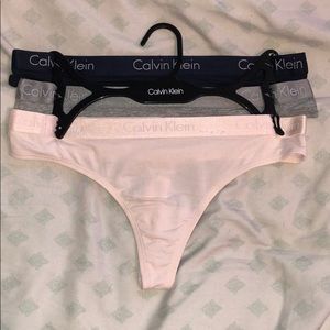 Calvin Klein 3-pack thong set